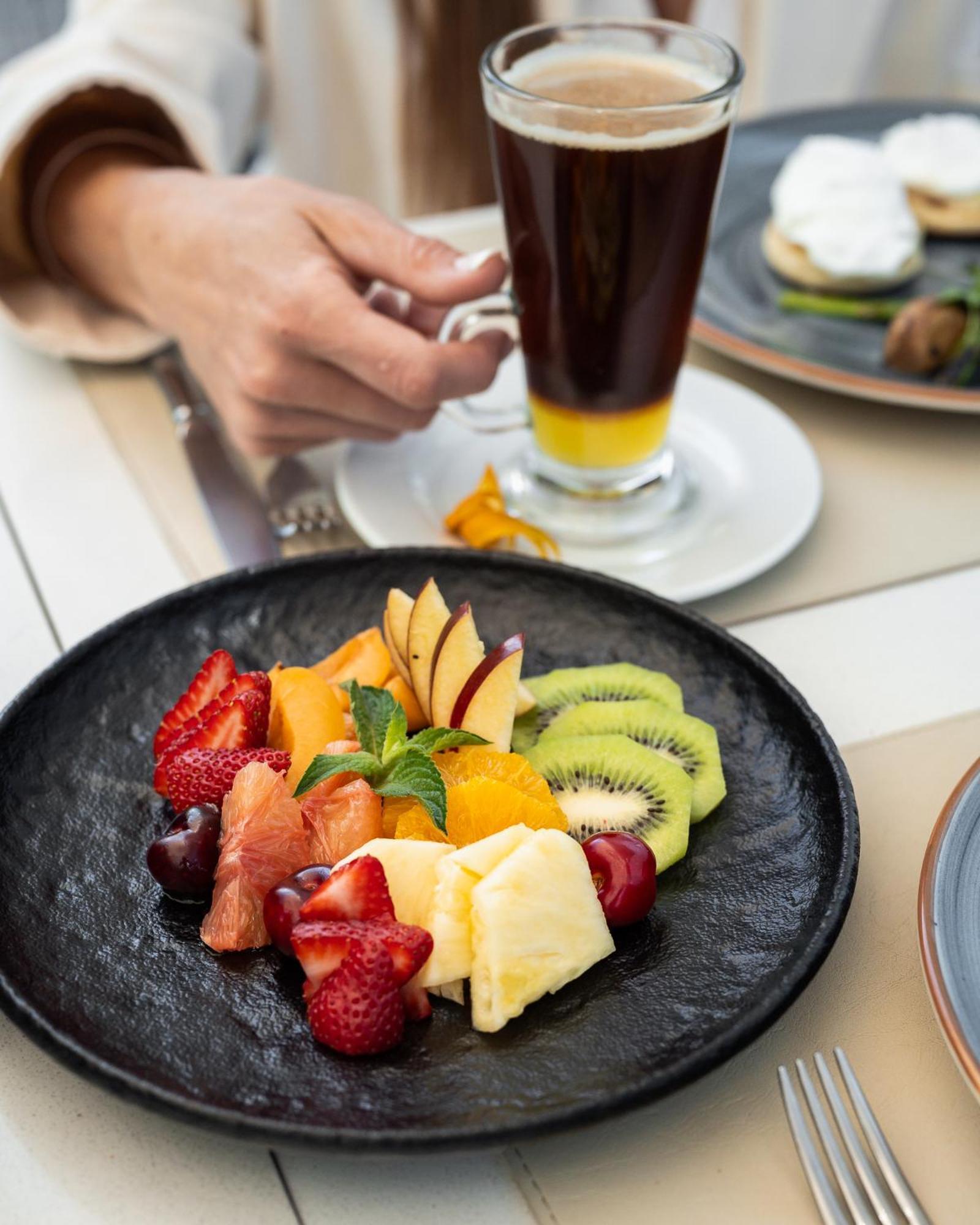 Park Hyatt Mendoza Hotel, Casino & Spa Exterior photo Fruit salad